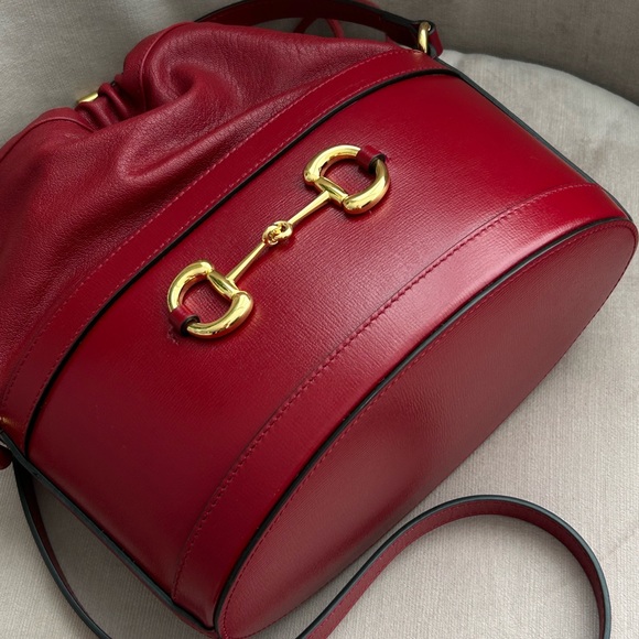GUCCI horsebit bucket bag 1955 in red - Picture 2 of 6